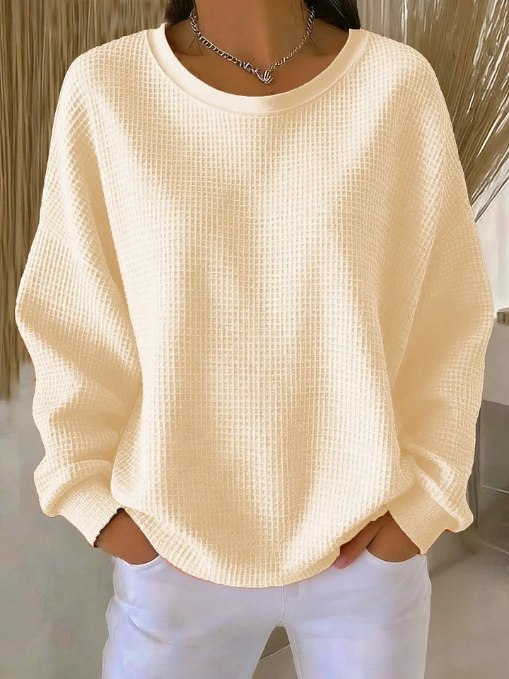 Lola - Classic Sweater